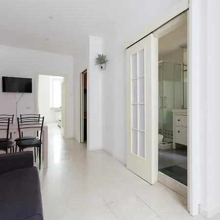 Apartment Famagosta M2 Subway